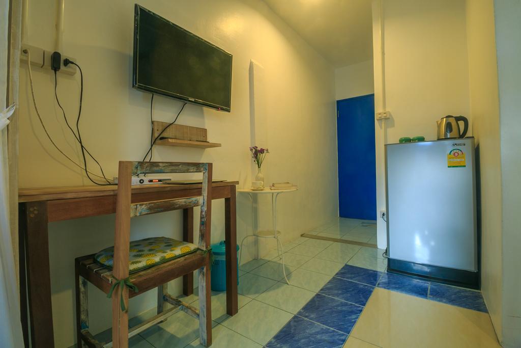 Frog House Bed & Breakfast (Adults Only) Patong المظهر الخارجي الصورة