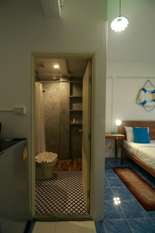 Frog House Bed & Breakfast (Adults Only) Patong المظهر الخارجي الصورة