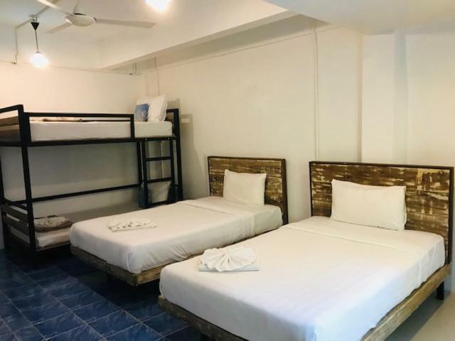 Frog House Bed & Breakfast (Adults Only) Patong المظهر الخارجي الصورة