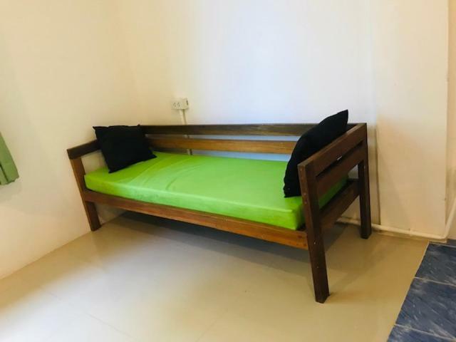 Frog House Bed & Breakfast (Adults Only) Patong المظهر الخارجي الصورة