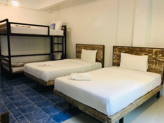 Frog House Bed & Breakfast (Adults Only) Patong المظهر الخارجي الصورة